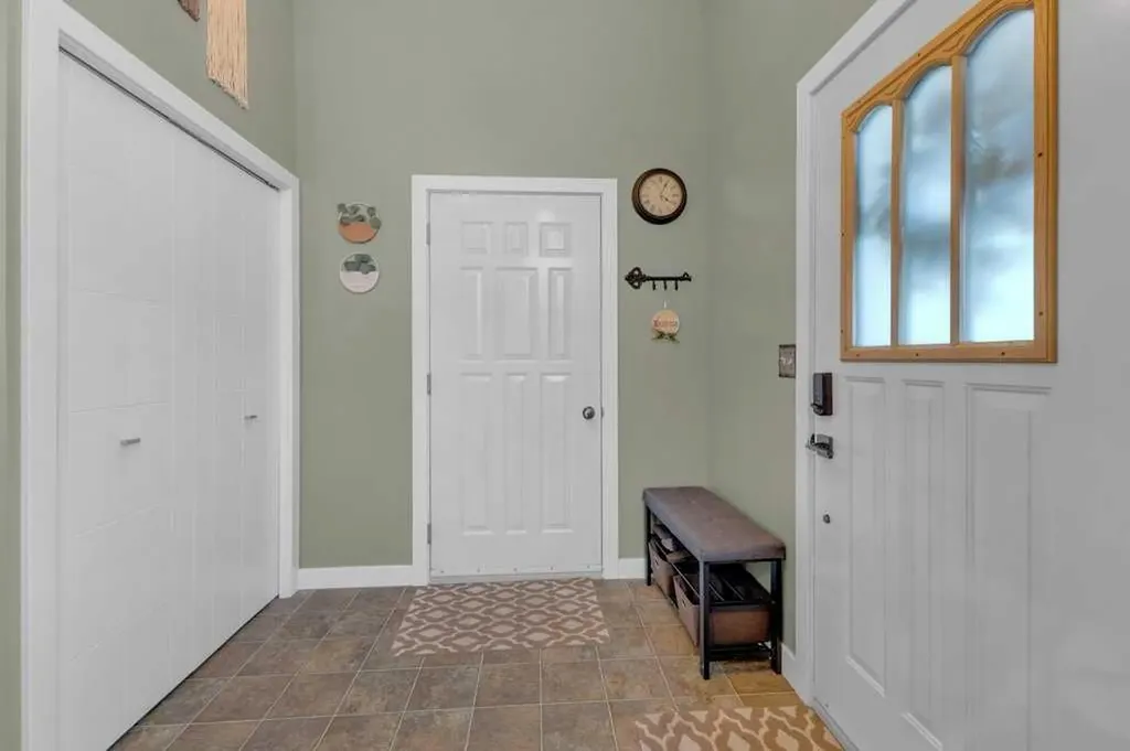 4904 43 Street Ponoka AB T4J 1C2