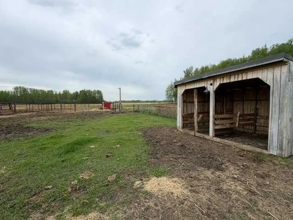 74120 100 Range Road Kinuso AB T0G 2K0