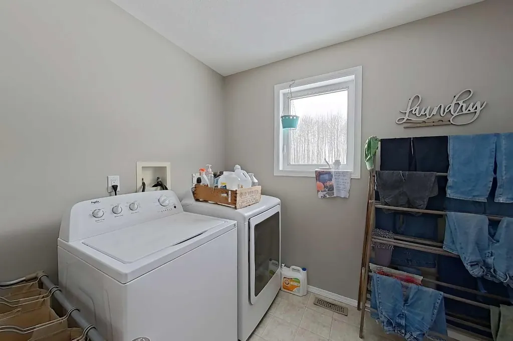 74120 100 Range Road Kinuso AB T0G 2K0