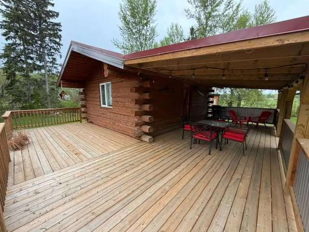 74120 100 Range Road Kinuso AB T0G 2K0