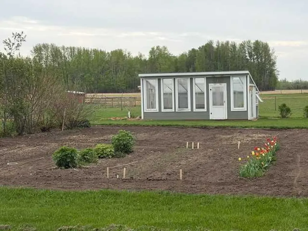 74120 100 Range Road Kinuso AB T0G 2K0