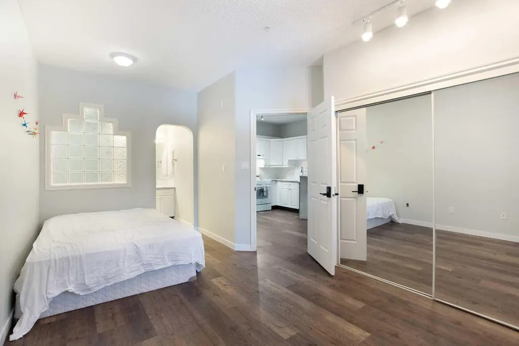 777 3 Avenue SW Calgary AB T2P 0G8