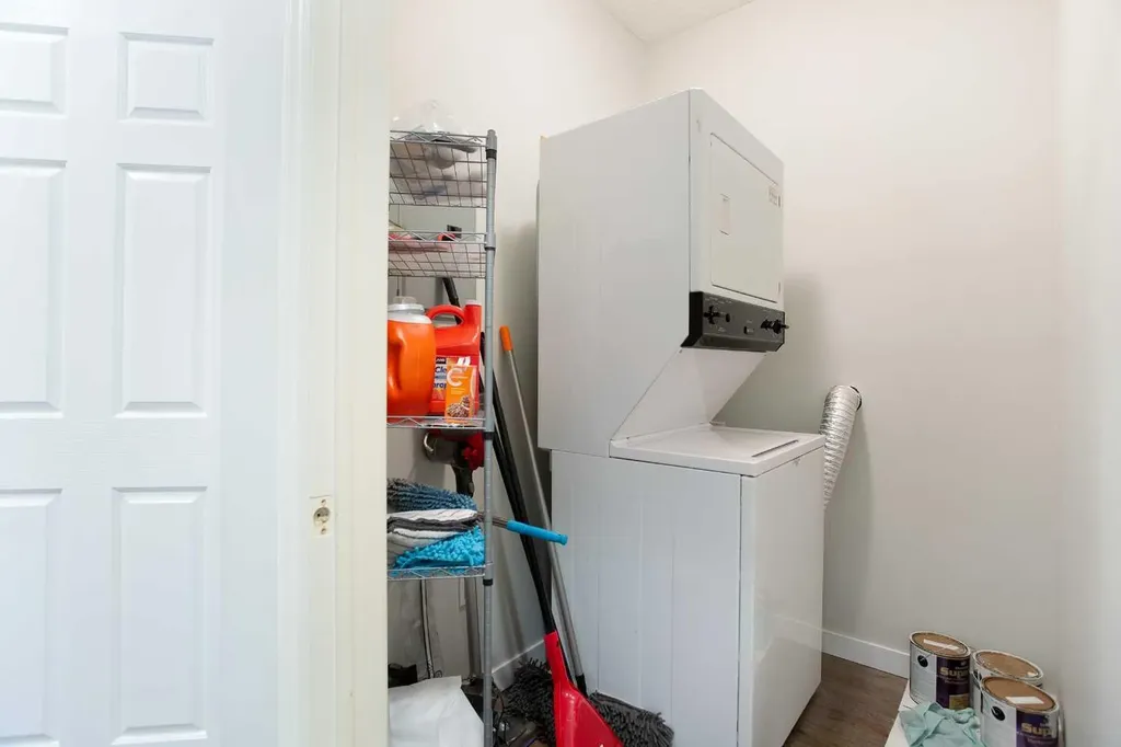 777 3 Avenue SW Calgary AB T2P 0G8