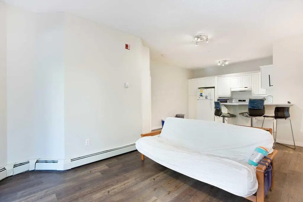 777 3 Avenue SW Calgary AB T2P 0G8