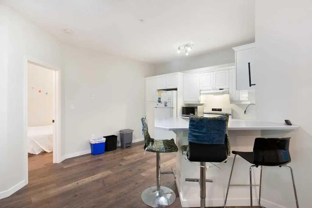 777 3 Avenue SW Calgary AB T2P 0G8