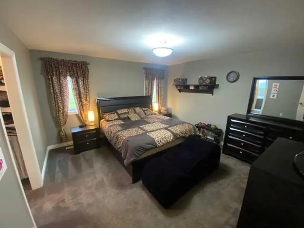 5722 45 Avenue Close Rocky Mountain House AB T4T 0B5