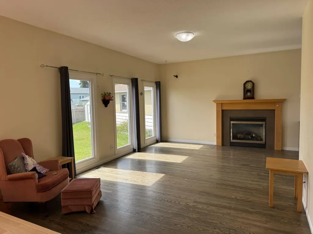 11721 103 Avenue Fairview AB T0H 1L0