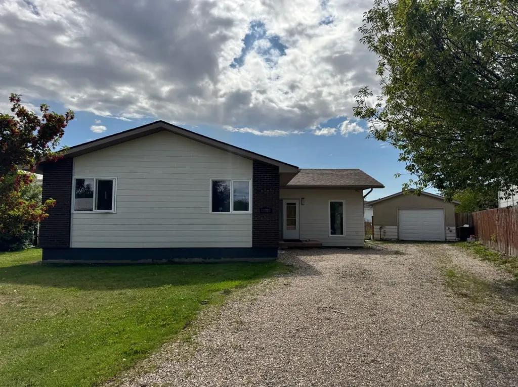 11721 103 Avenue Fairview AB T0H 1L0