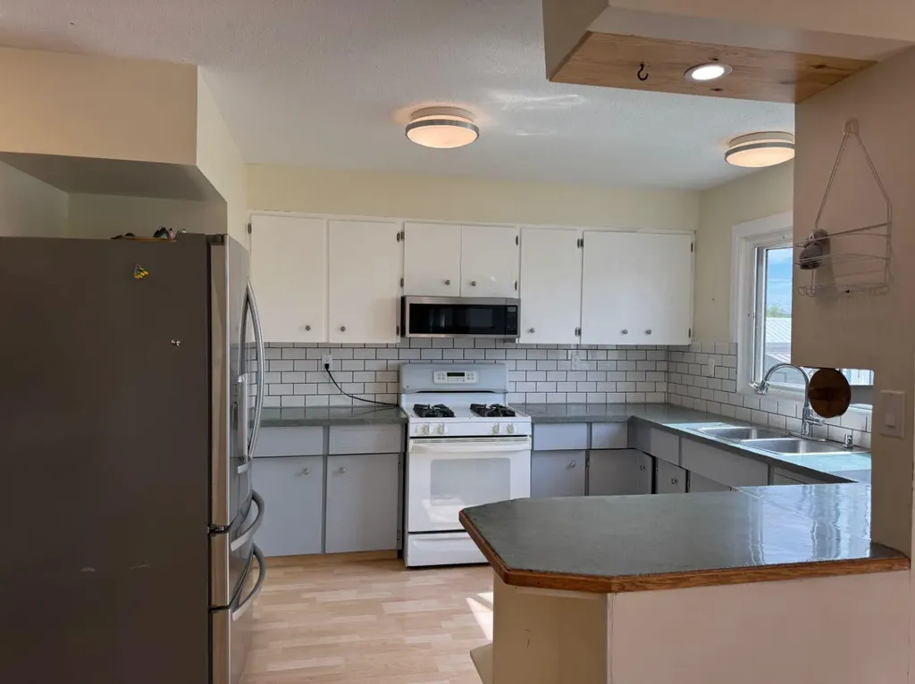 11721 103 Avenue Fairview AB T0H 1L0