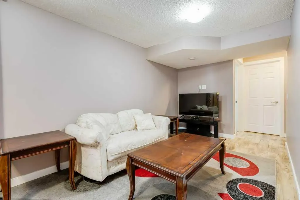 935 Windhaven Close SW Airdrie AB T4B 0P2