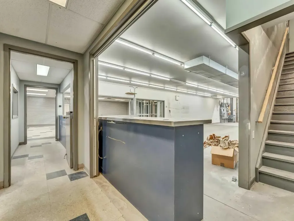 1782 32 Street SW Medicine Hat AB T1B 4A6