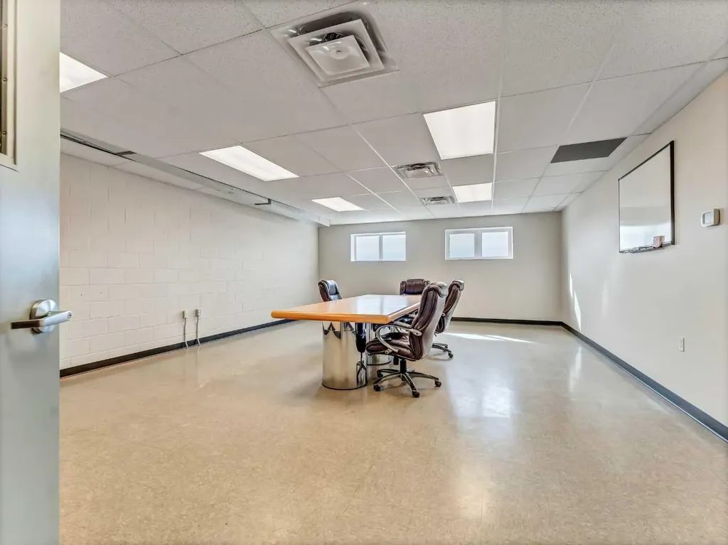 1782 32 Street SW Medicine Hat AB T1B 4A6