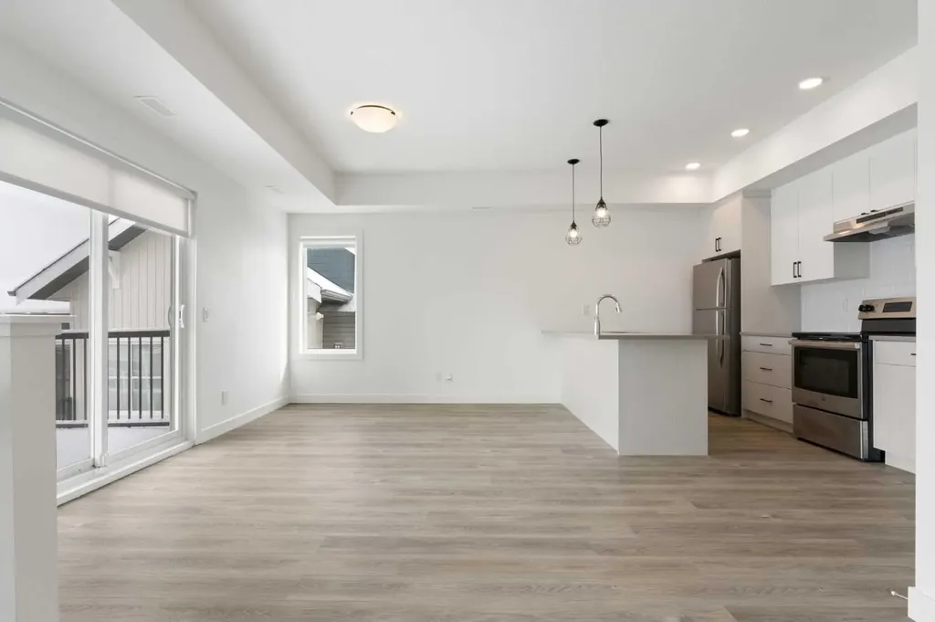 24 Rivercrest Drive Cochrane AB T4C 2C8