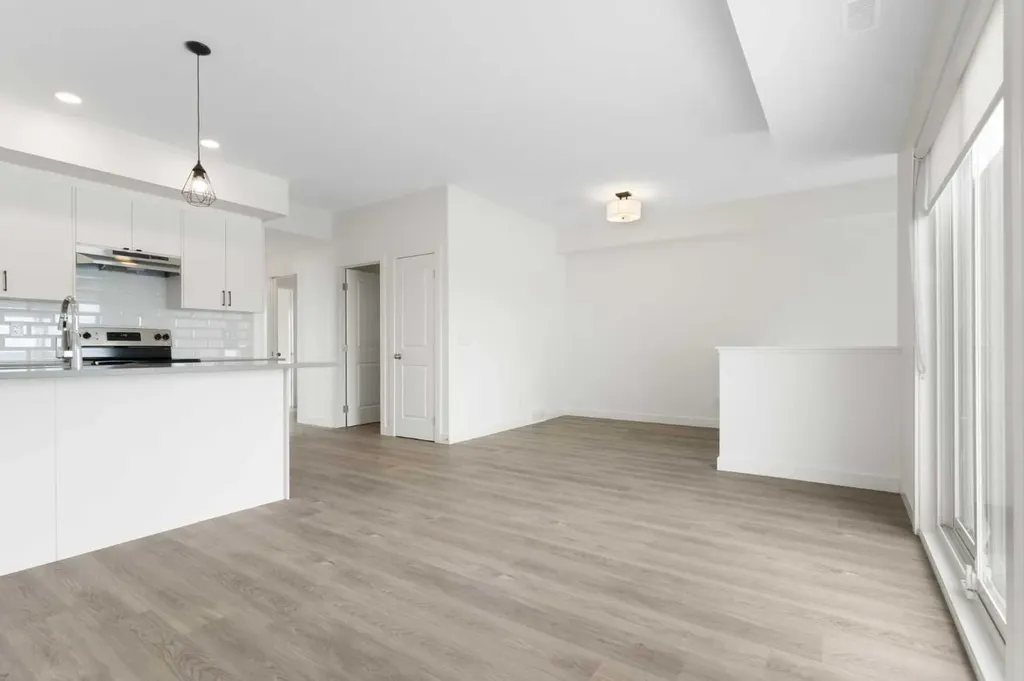24 Rivercrest Drive Cochrane AB T4C 2C8