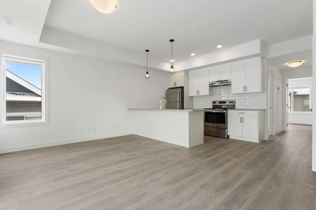 24 Rivercrest Drive Cochrane AB T4C 2C8