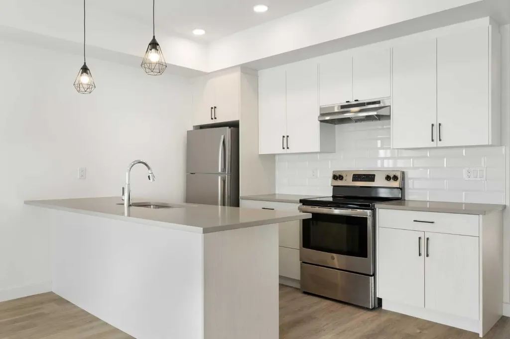24 Rivercrest Drive Cochrane AB T4C 2C8