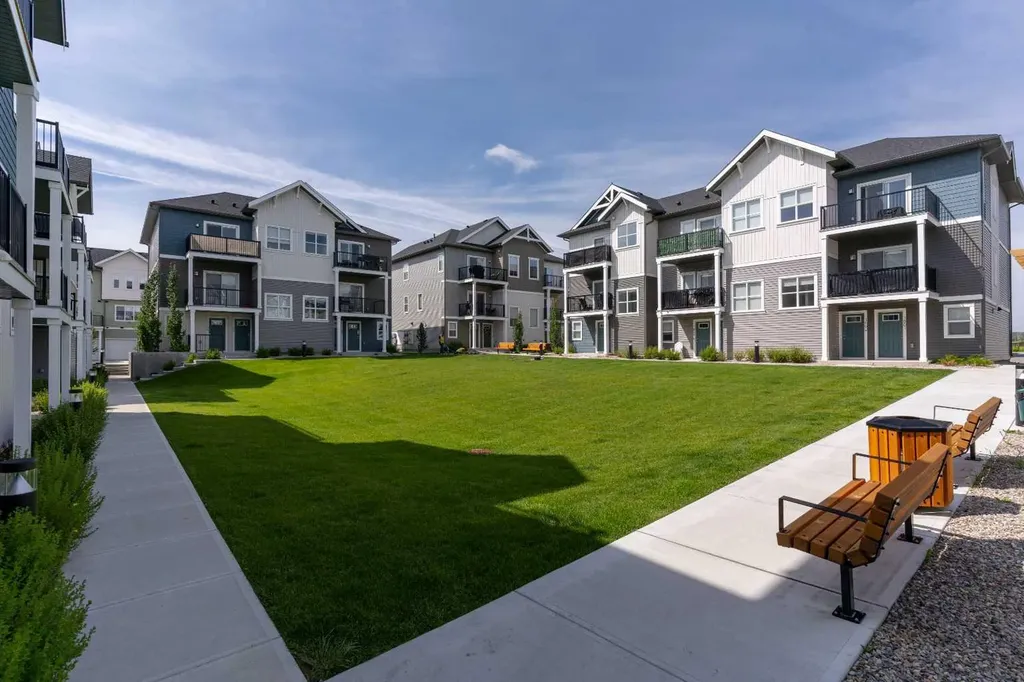 24 Rivercrest Drive Cochrane AB T4C 2C8