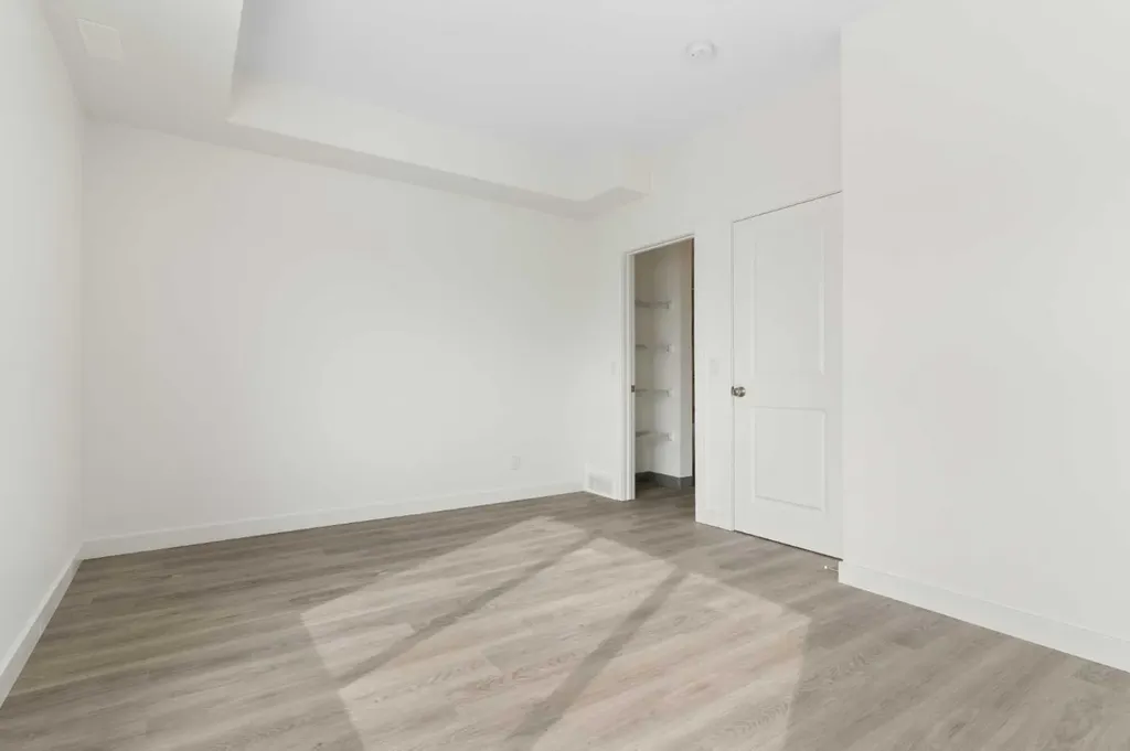 24 Rivercrest Drive Cochrane AB T4C 2C8