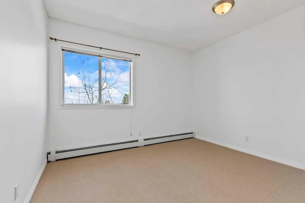 2022 Canyon Meadows Drive SE Calgary AB T2J 7H1