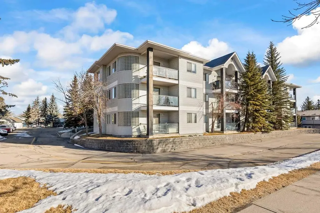 2022 Canyon Meadows Drive SE Calgary AB T2J 7H1