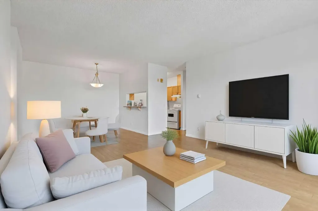 2022 Canyon Meadows Drive SE Calgary AB T2J 7H1