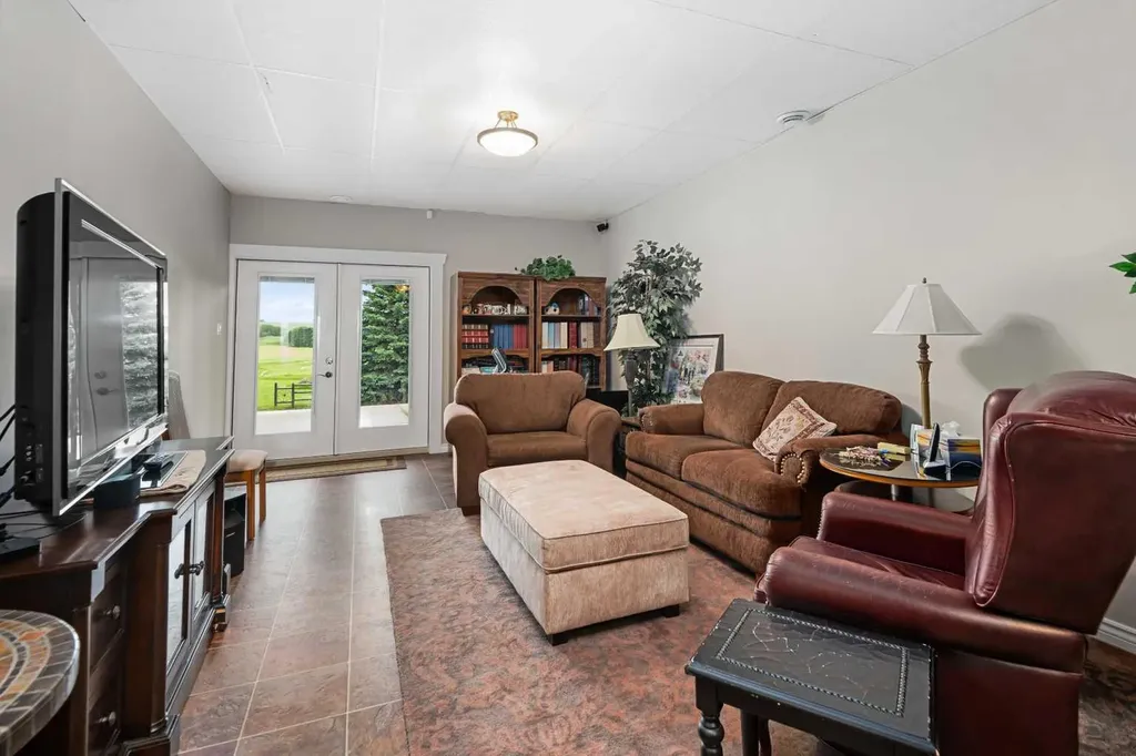 33194 Twp Road 284 Rural Rocky View County AB T0M 1L0