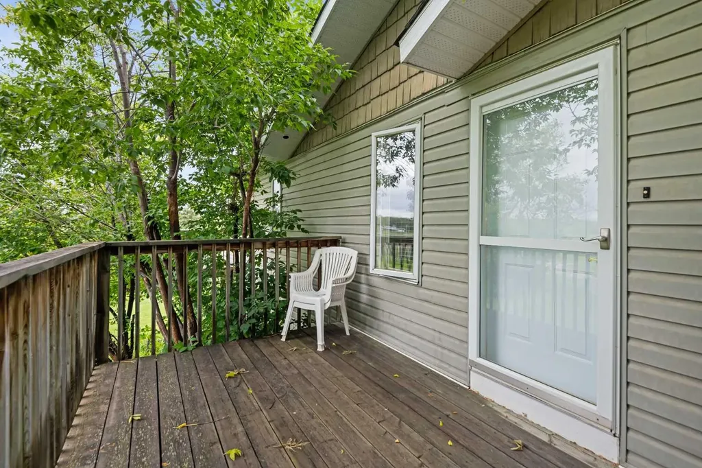 33194 Twp Road 284 Rural Rocky View County AB T0M 1L0