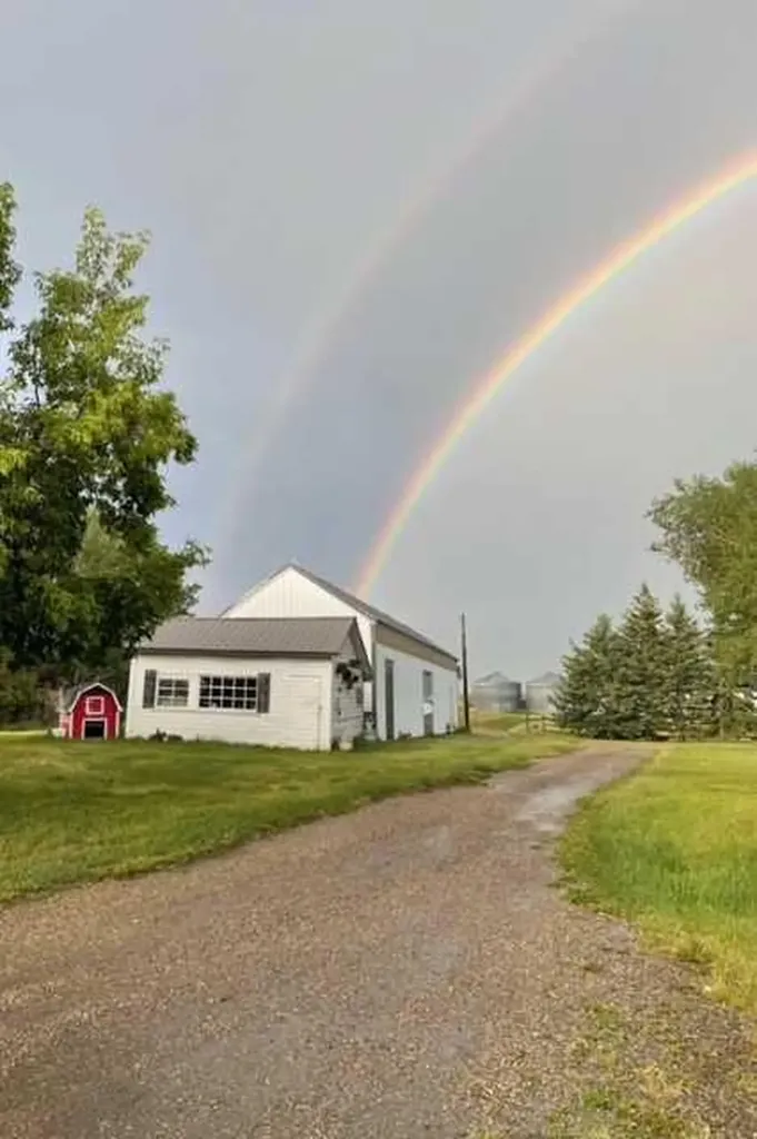 33194 Twp Road 284 Rural Rocky View County AB T0M 1L0