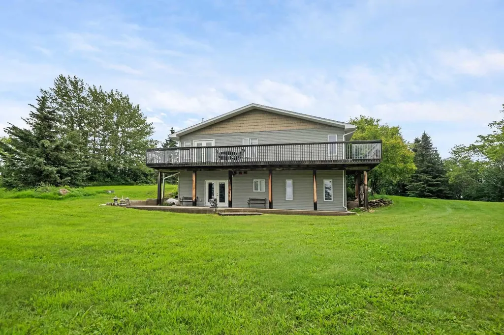 33194 Twp Road 284 Rural Rocky View County AB T0M 1L0