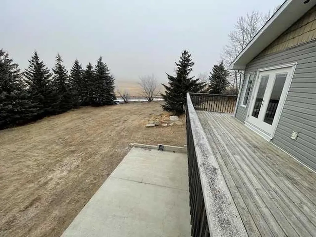 33194 Twp Road 284 Rural Rocky View County AB T0M 1L0