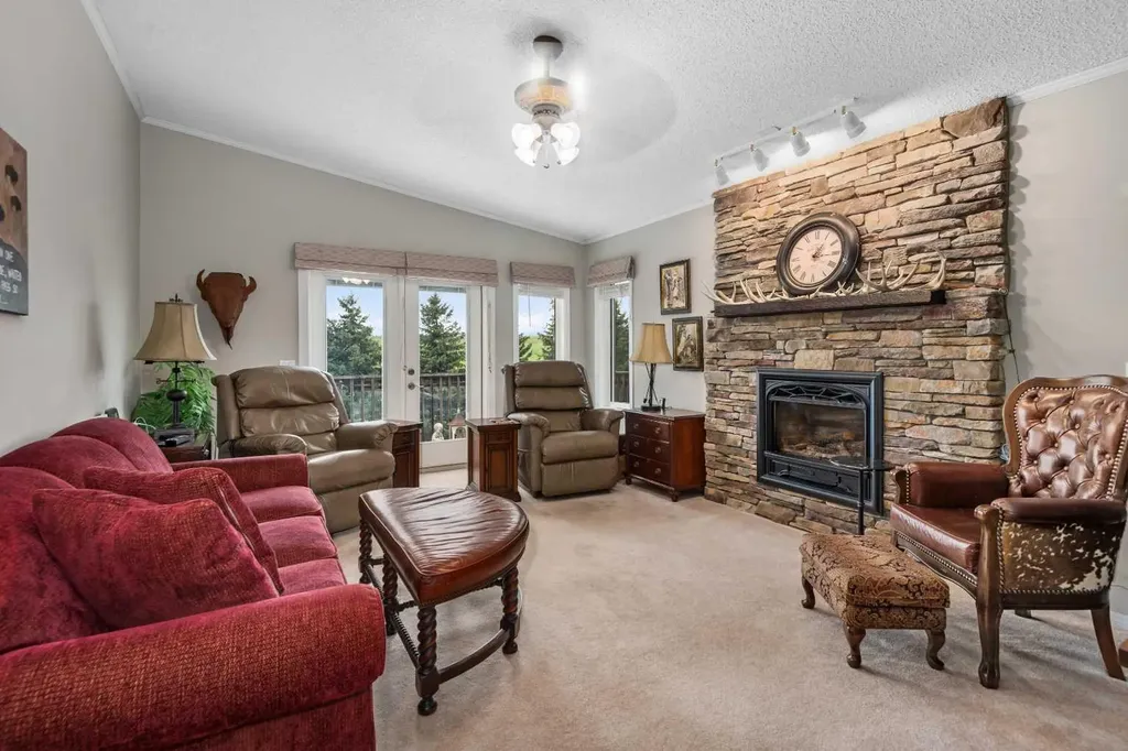 33194 Twp Road 284 Rural Rocky View County AB T0M 1L0