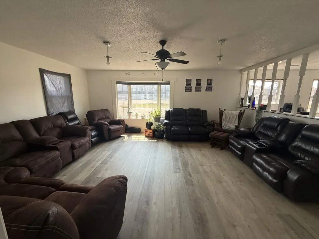 10202 99 Avenue La Crete AB T0H2H0