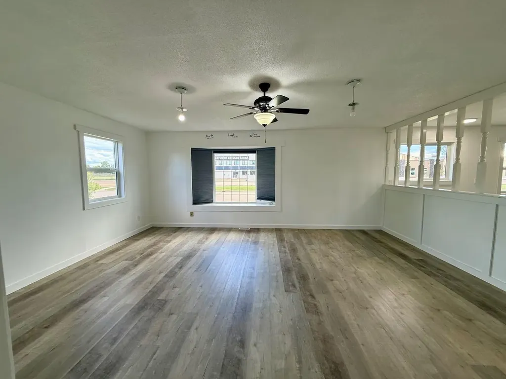 10202 99 Avenue La Crete AB T0H2H0