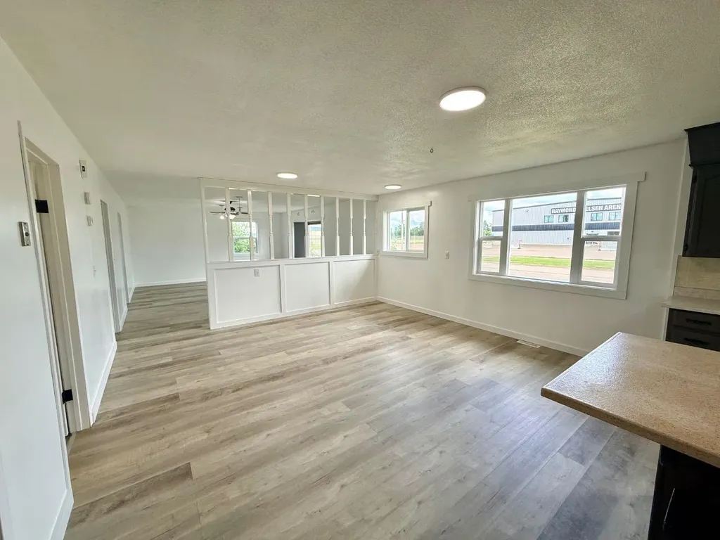 10202 99 Avenue La Crete AB T0H2H0