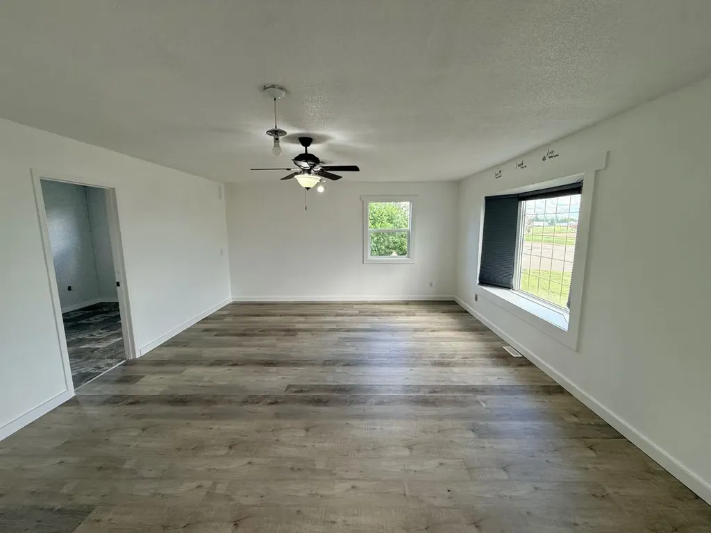 10202 99 Avenue La Crete AB T0H2H0