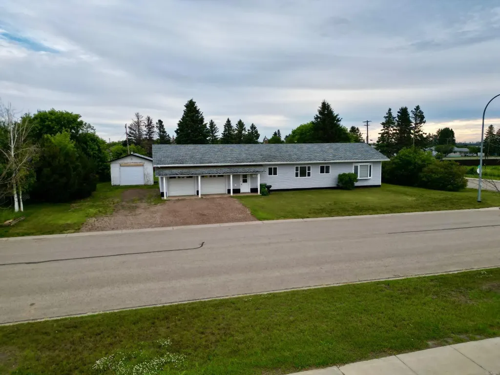 10202 99 Avenue La Crete AB T0H2H0
