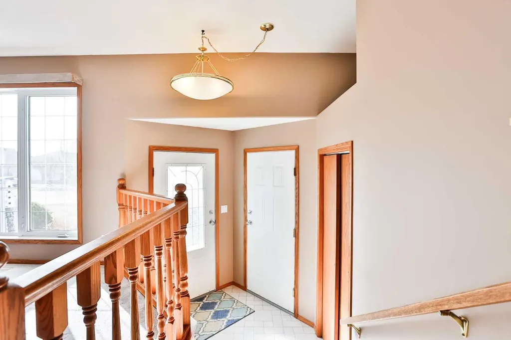 1012 24 Avenue Coaldale AB T1M 1N4