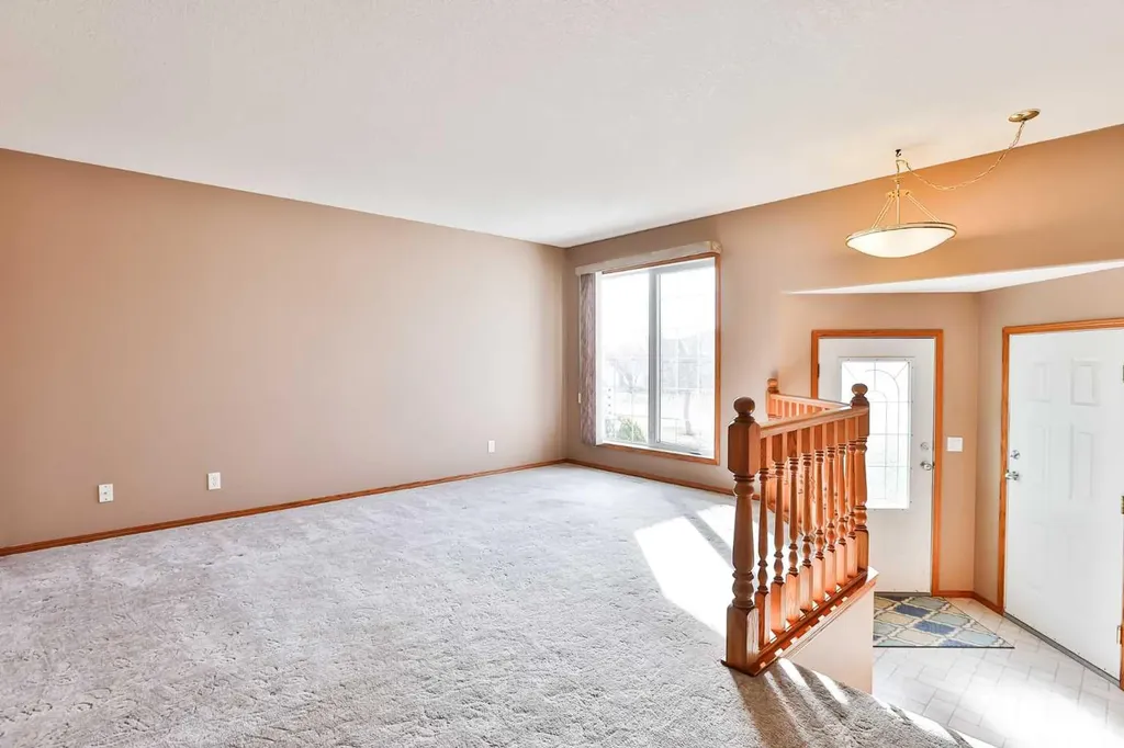 1012 24 Avenue Coaldale AB T1M 1N4
