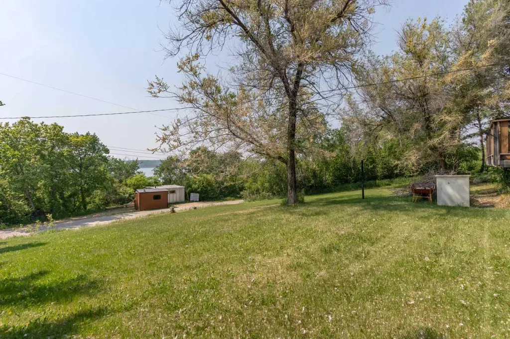 211 Red Wing Crescent Tillicum Beach AB T4V 2M9