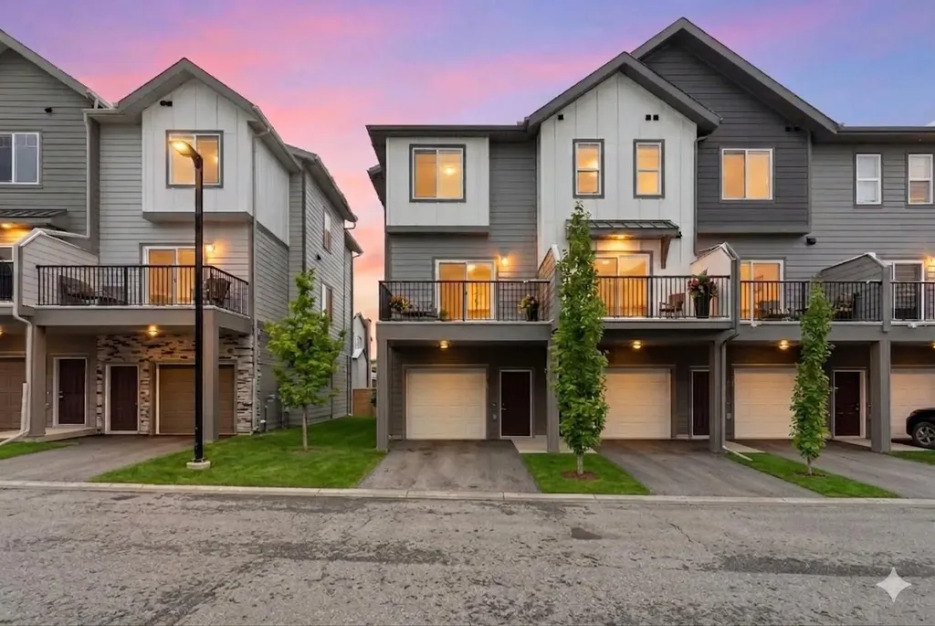 2231 81st Street SW Calgary AB T3H 6M4