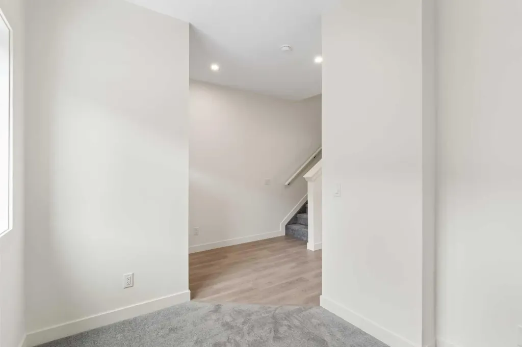 2231 81st Street SW Calgary AB T3H 6M4