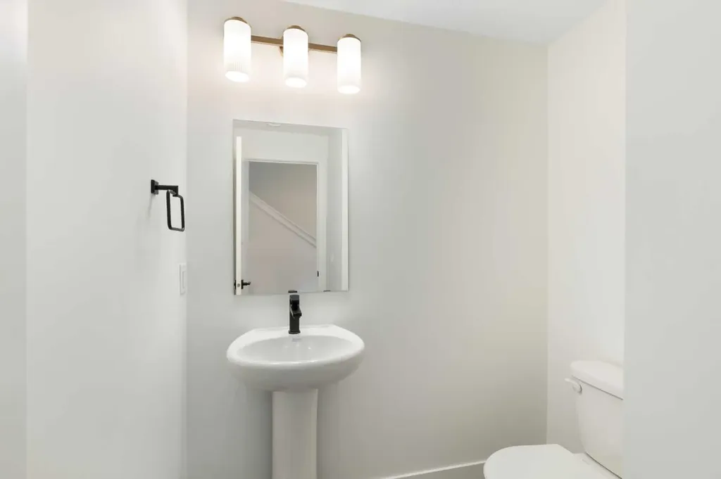 2231 81st Street SW Calgary AB T3H 6M4