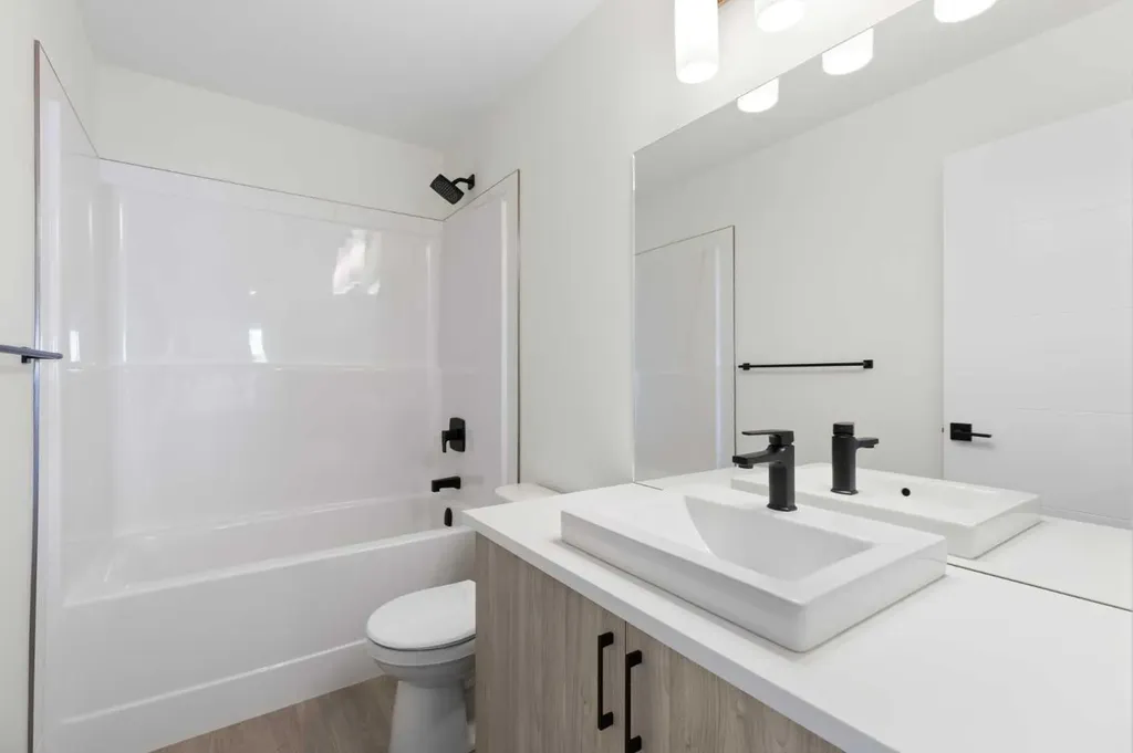 2231 81st Street SW Calgary AB T3H 6M4