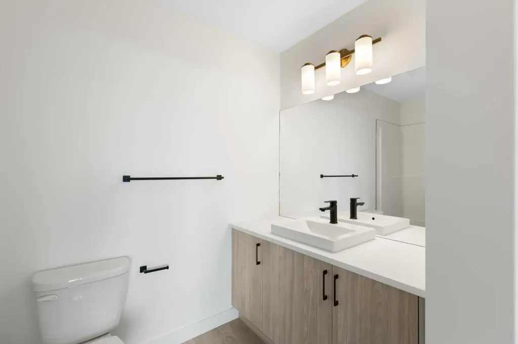 2231 81st Street SW Calgary AB T3H 6M4