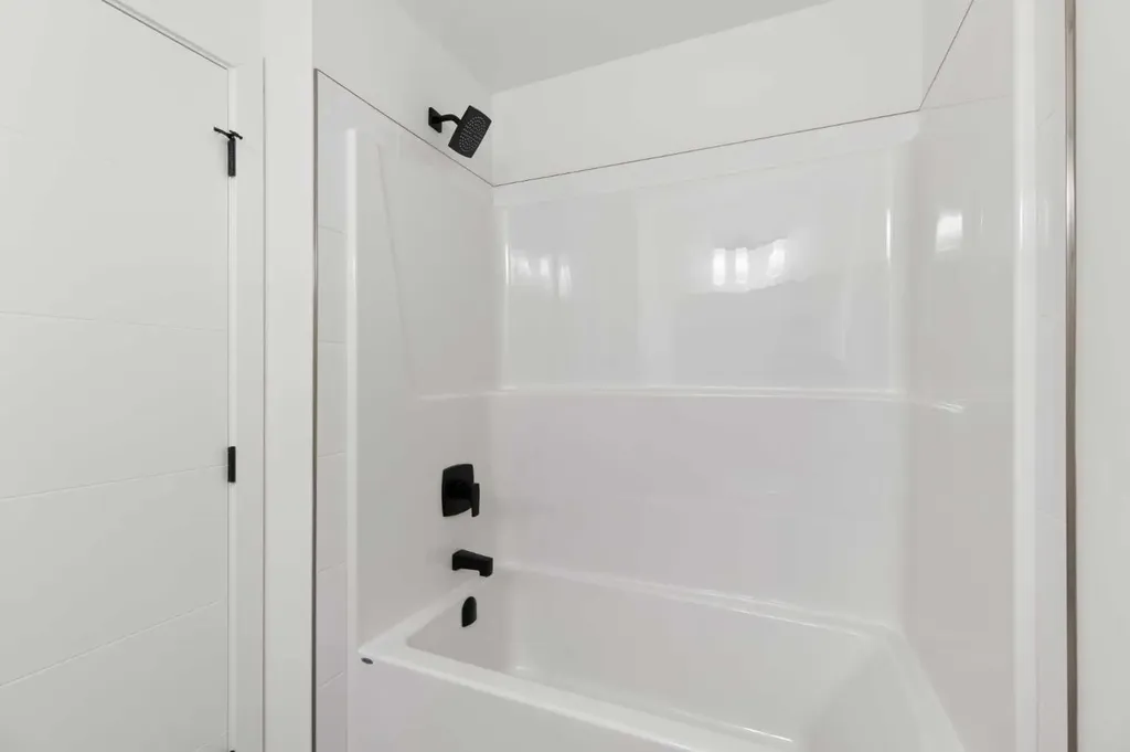 2231 81st Street SW Calgary AB T3H 6M4
