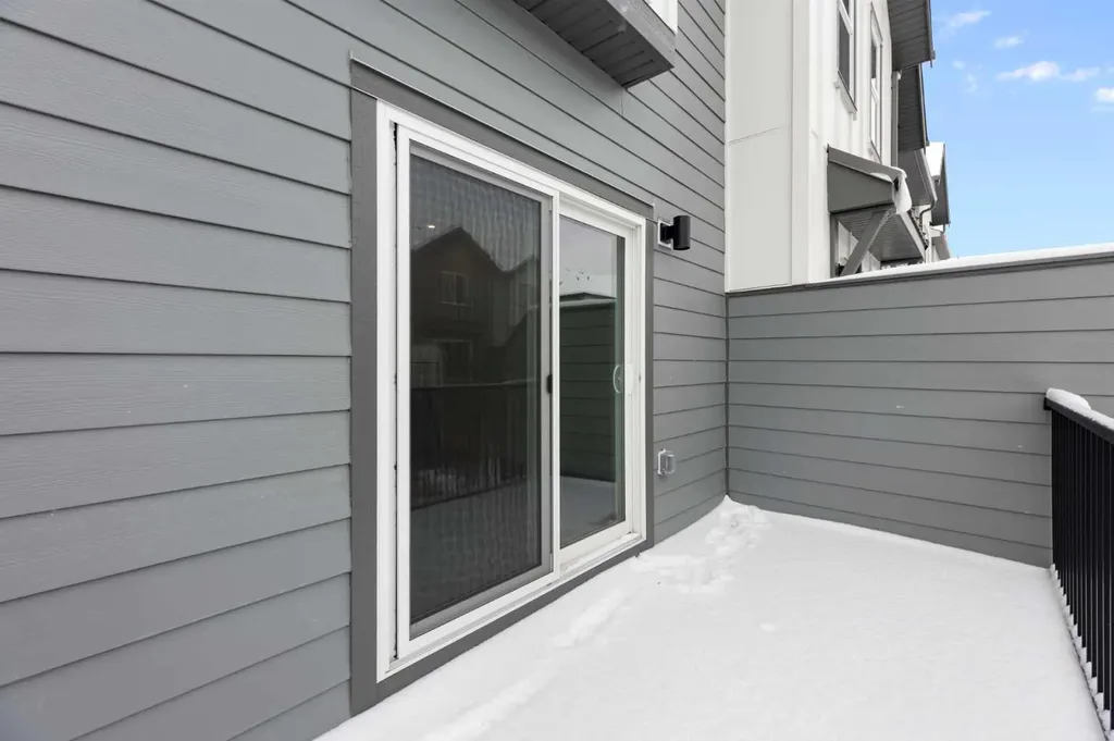2231 81st Street SW Calgary AB T3H 6M4