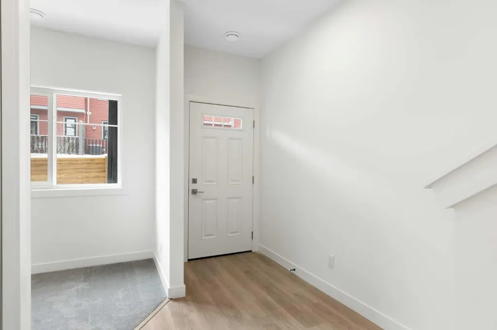 2231 81st Street SW Calgary AB T3H 6M4