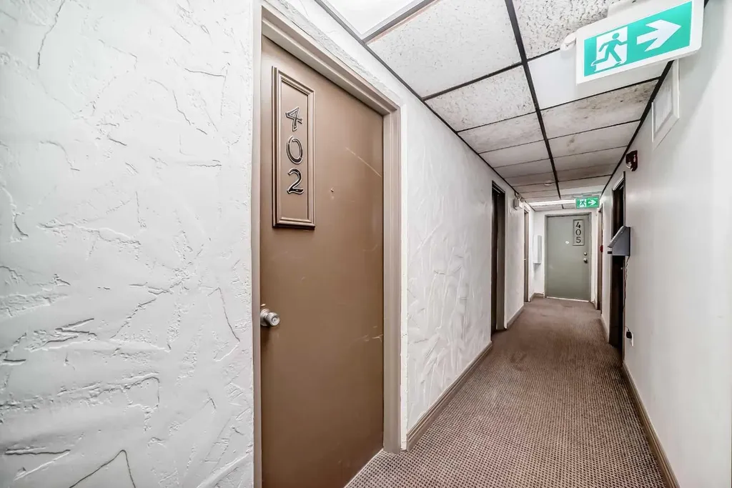 319 2 Avenue Strathmore AB T1P 1T7