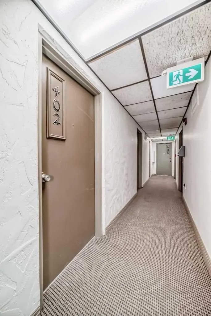319 2 Avenue Strathmore AB T1P 1T7