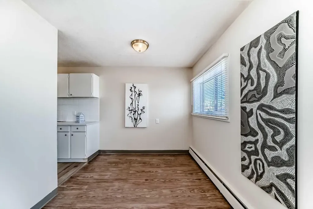 319 2 Avenue Strathmore AB T1P 1T7